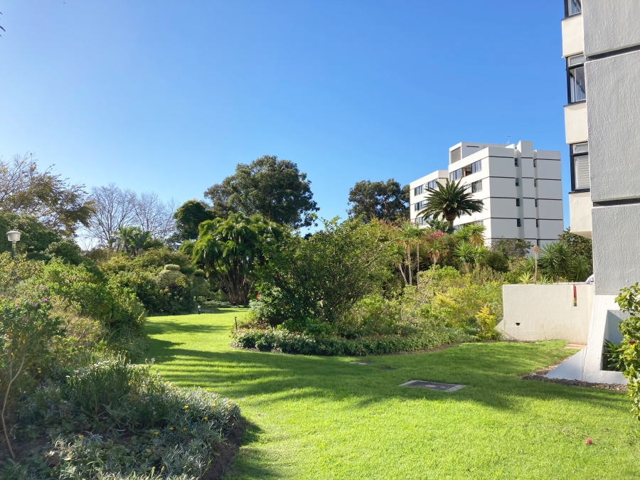 To Let 2 Bedroom Property for Rent in Claremont Upper Western Cape